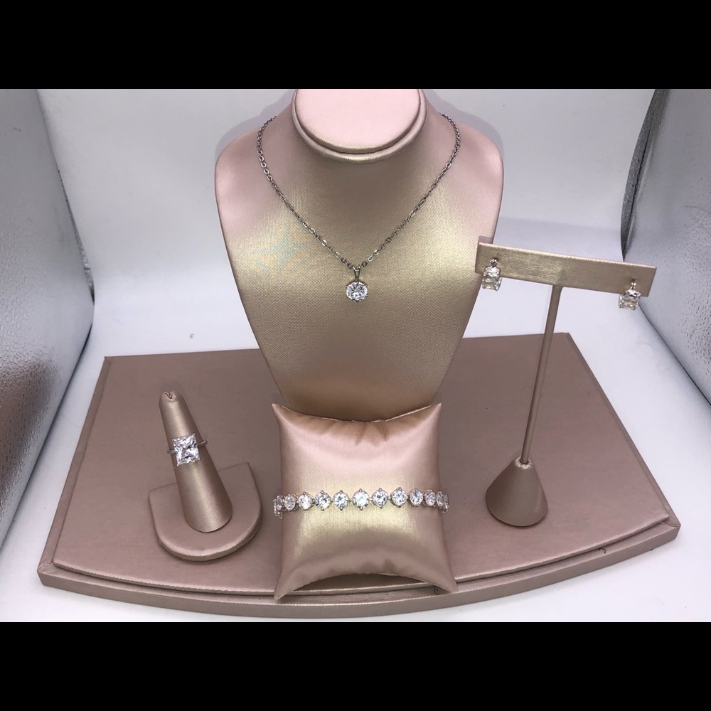 Silver and cubic bundle